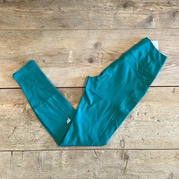 NWT- Fabletics PureLuxe HW Pocket Full length Leggings -FAIRWAY (27” inseam) - Picture 3 of 12